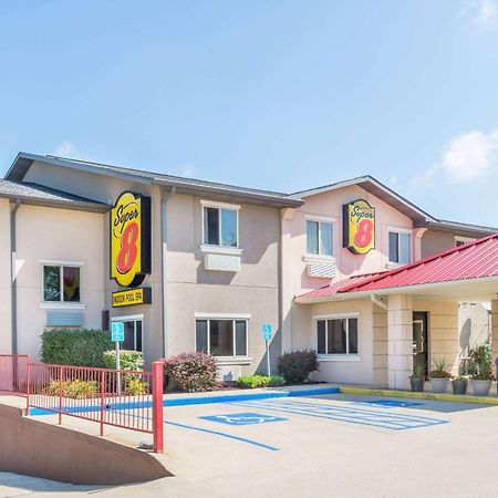 Super 8 By Wyndham Bloomington University Area Eksteriør billede