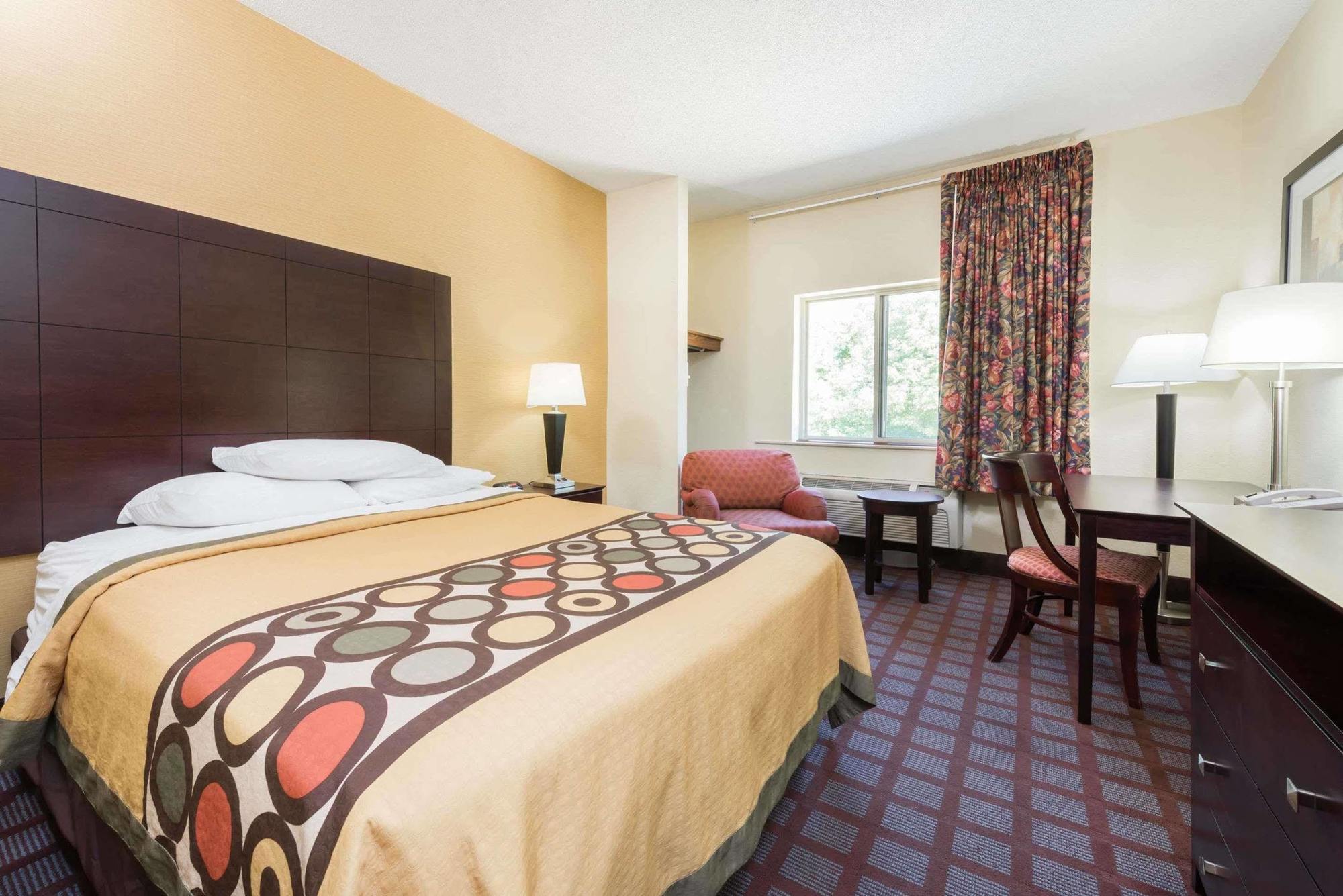 Super 8 By Wyndham Bloomington University Area Eksteriør billede
